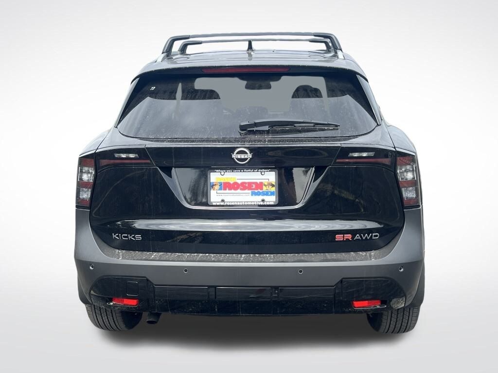 New 2026 Nissan Kicks SR SUV