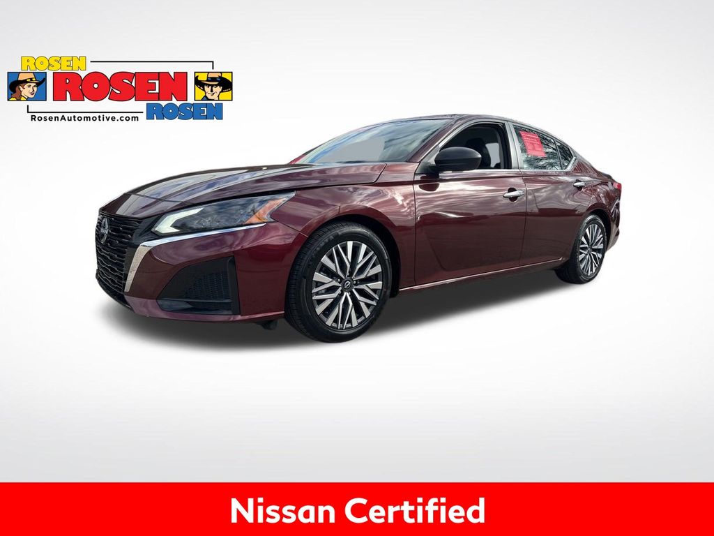 2024 Nissan Altima SV