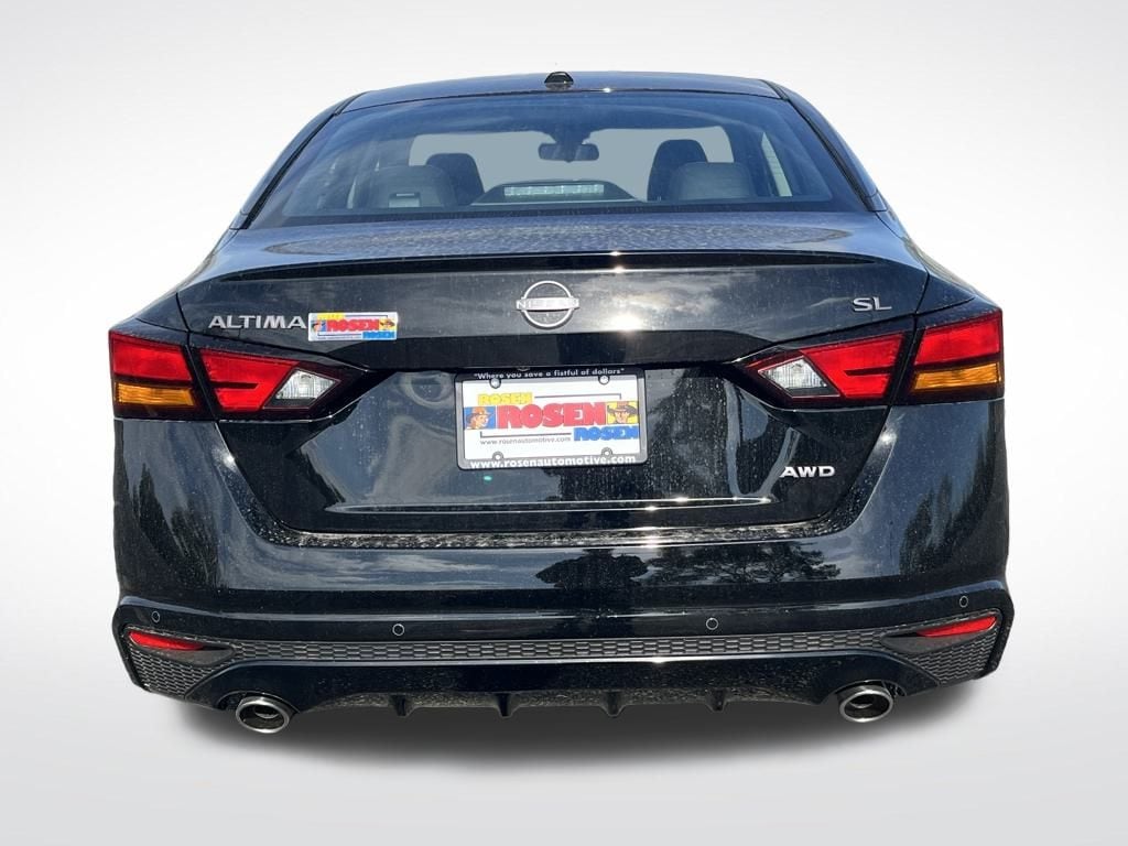 New 2025 Nissan Altima SL Sedan