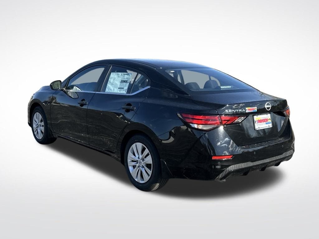 2025 Nissan Sentra S photo 3