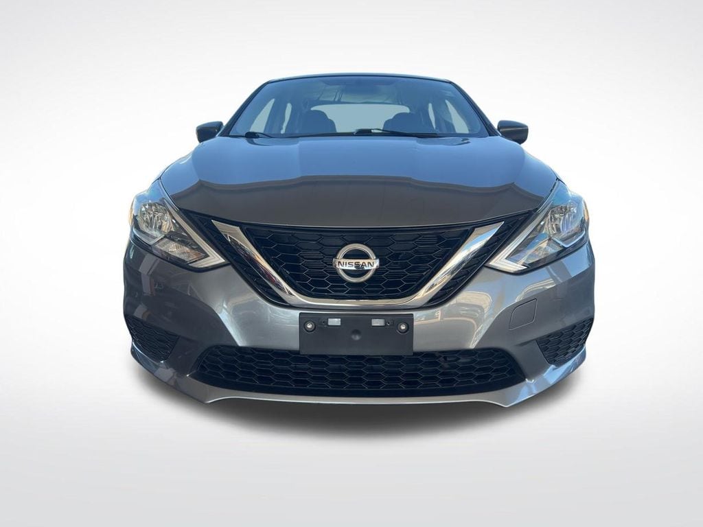 Used 2017 Nissan Sentra SV with VIN 3N1AB7AP5HL717952 for sale in Milwaukee, WI