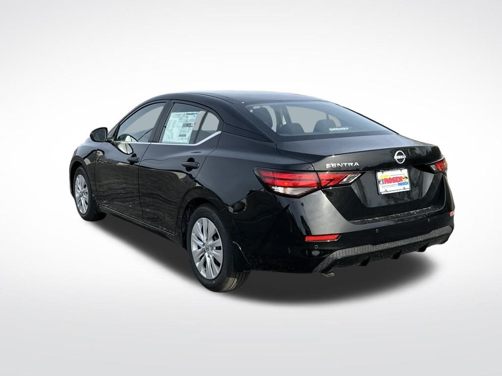 2025 Nissan Sentra S photo 3