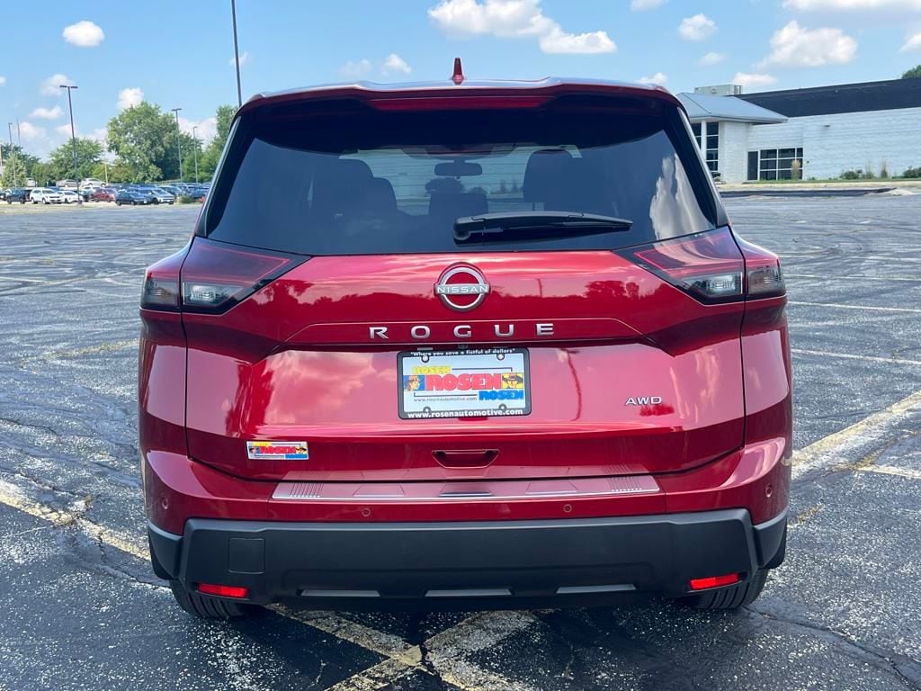 New 2026 Nissan Rogue SV SUV