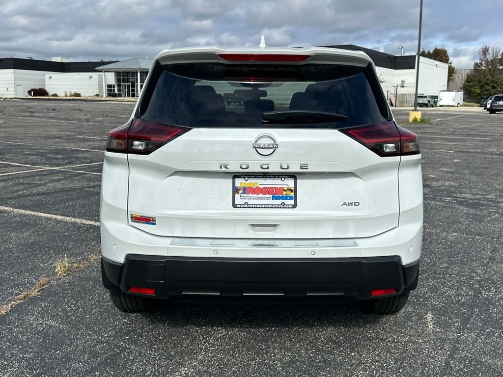 New 2026 Nissan Rogue SV SUV