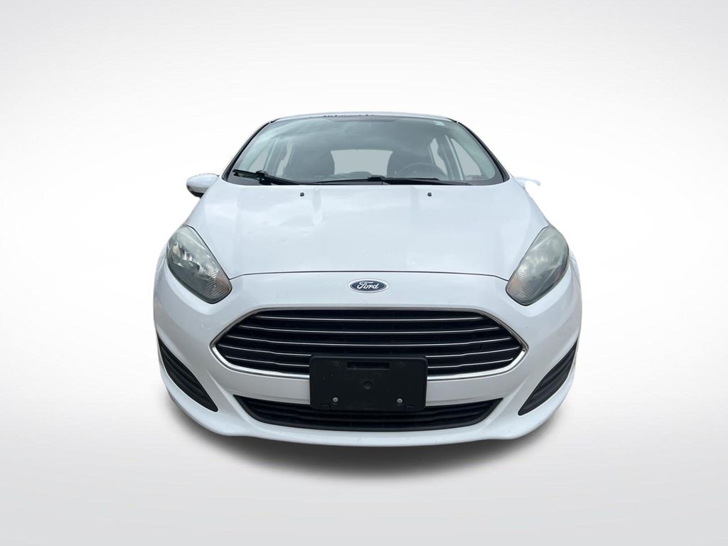 Used 2015 Ford Fiesta SE with VIN 3FADP4EJXFM208081 for sale in Milwaukee, WI