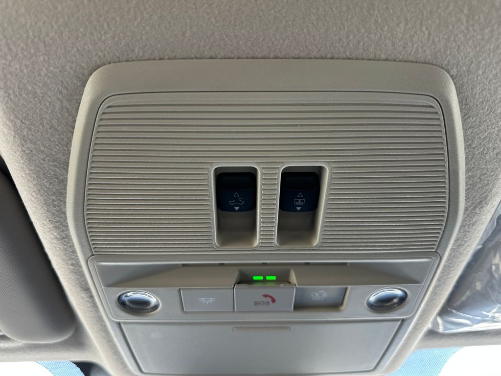 2026 Nissan KICKS SR AWD - Photo 30