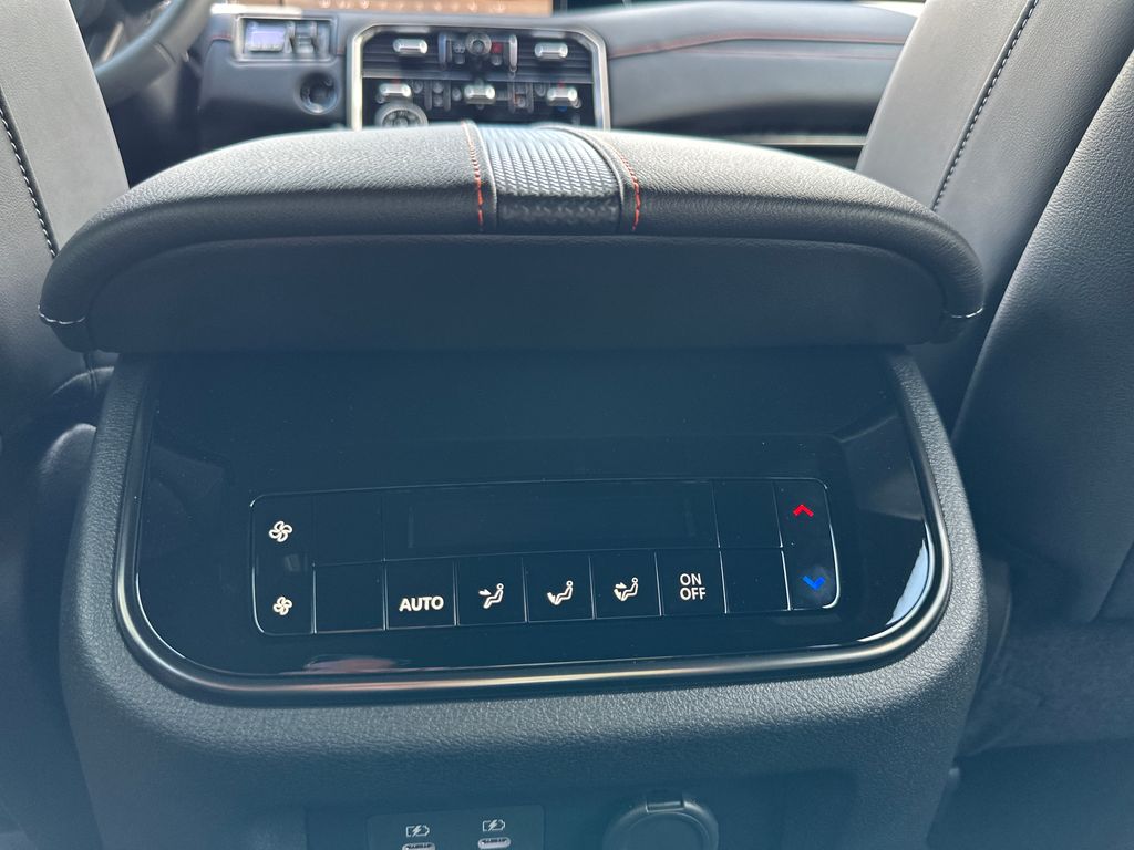2026 Nissan Armada PRO-4X - Photo 18