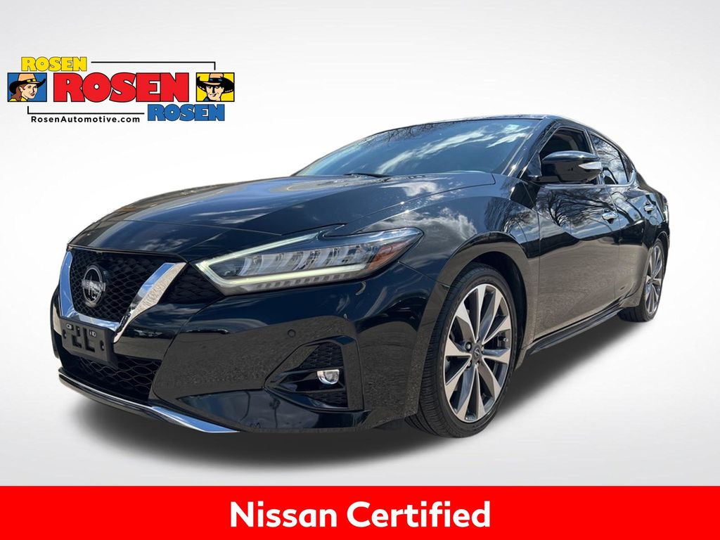 2023 Nissan Maxima Platinum's photo