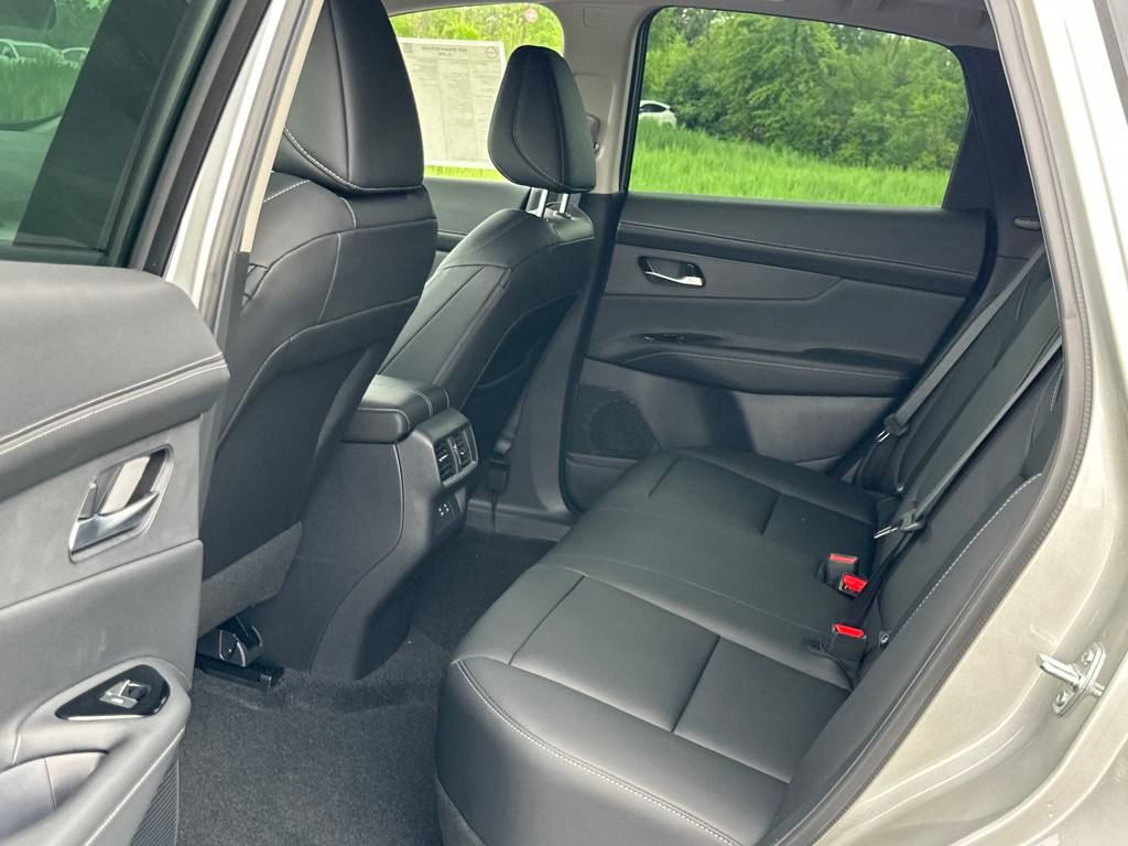 2025 Nissan Murano SL - Photo 15