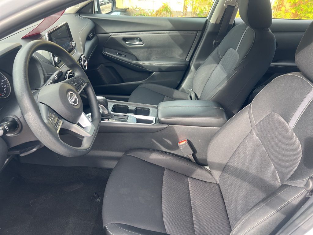 2024 Nissan Sentra SV photo 4