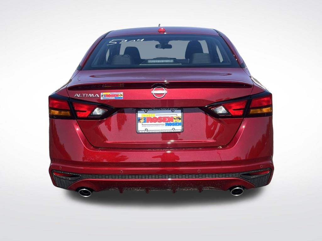 2025 Nissan Altima SV photo 4