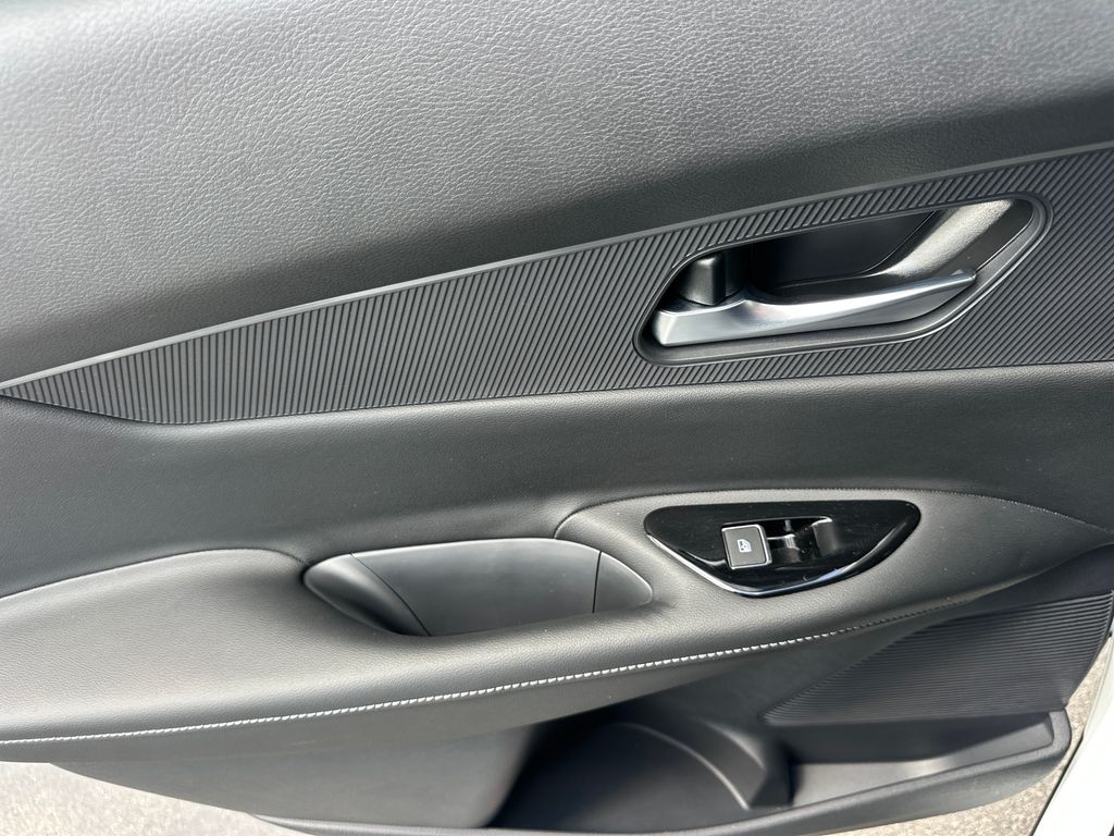 2025 Nissan Murano SV - Photo 14