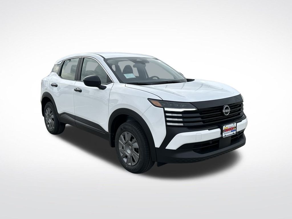 2026 Nissan Kicks S photo 4