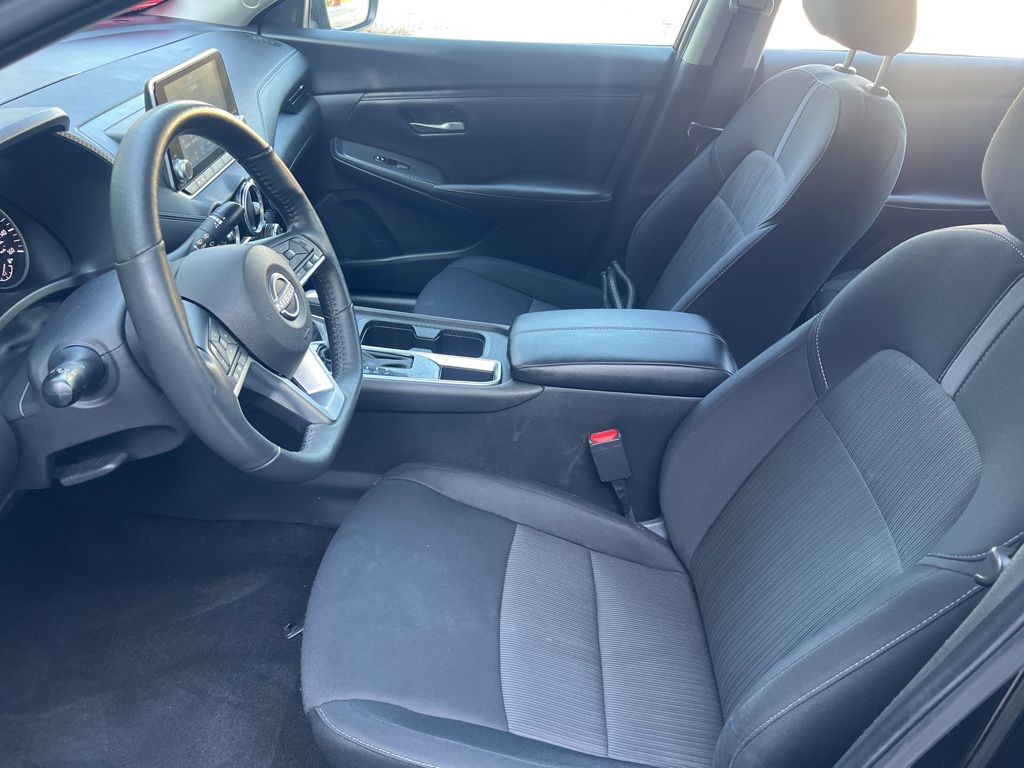2024 Nissan Sentra SV photo 4