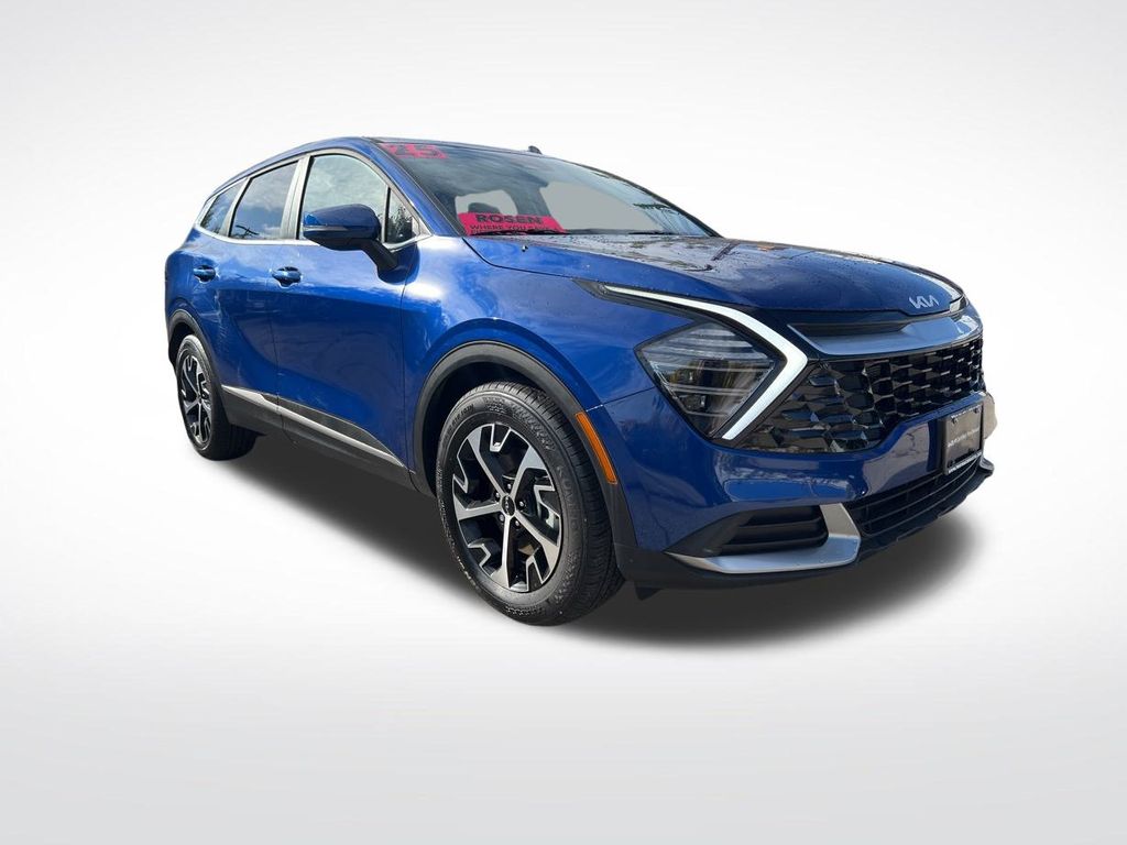 2025 Kia Sportage EX photo 3