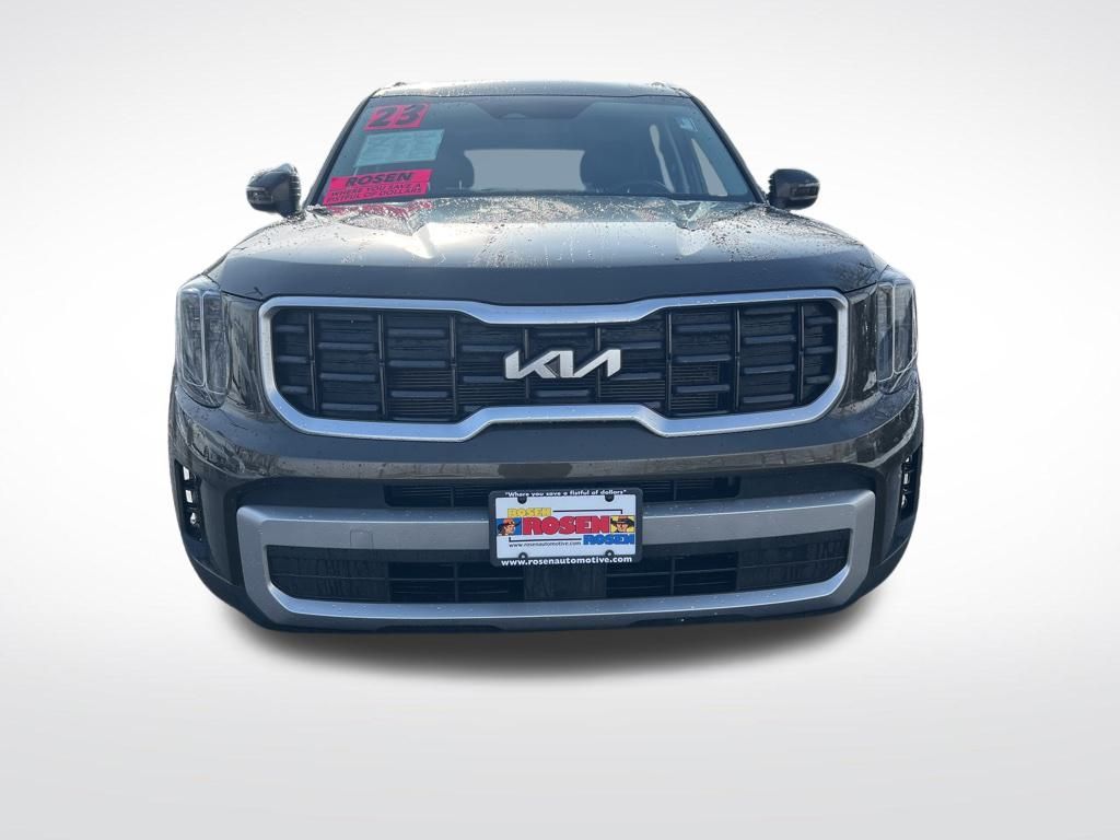 2023 Kia Telluride S photo 2