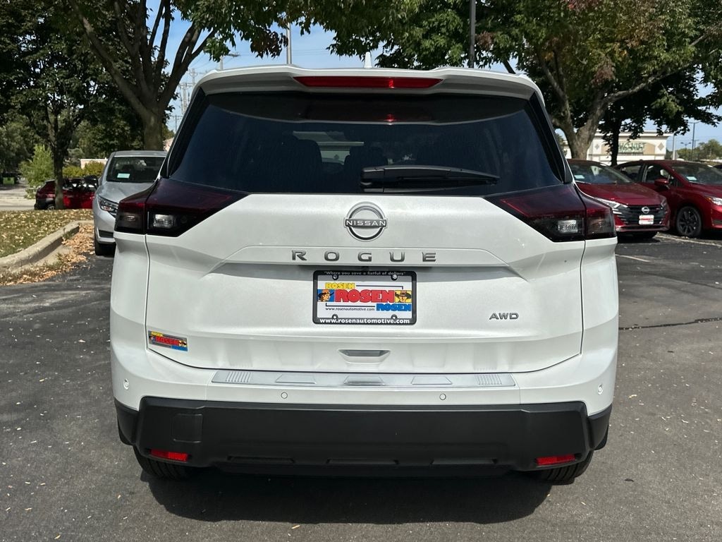 New 2026 Nissan Rogue SV SUV