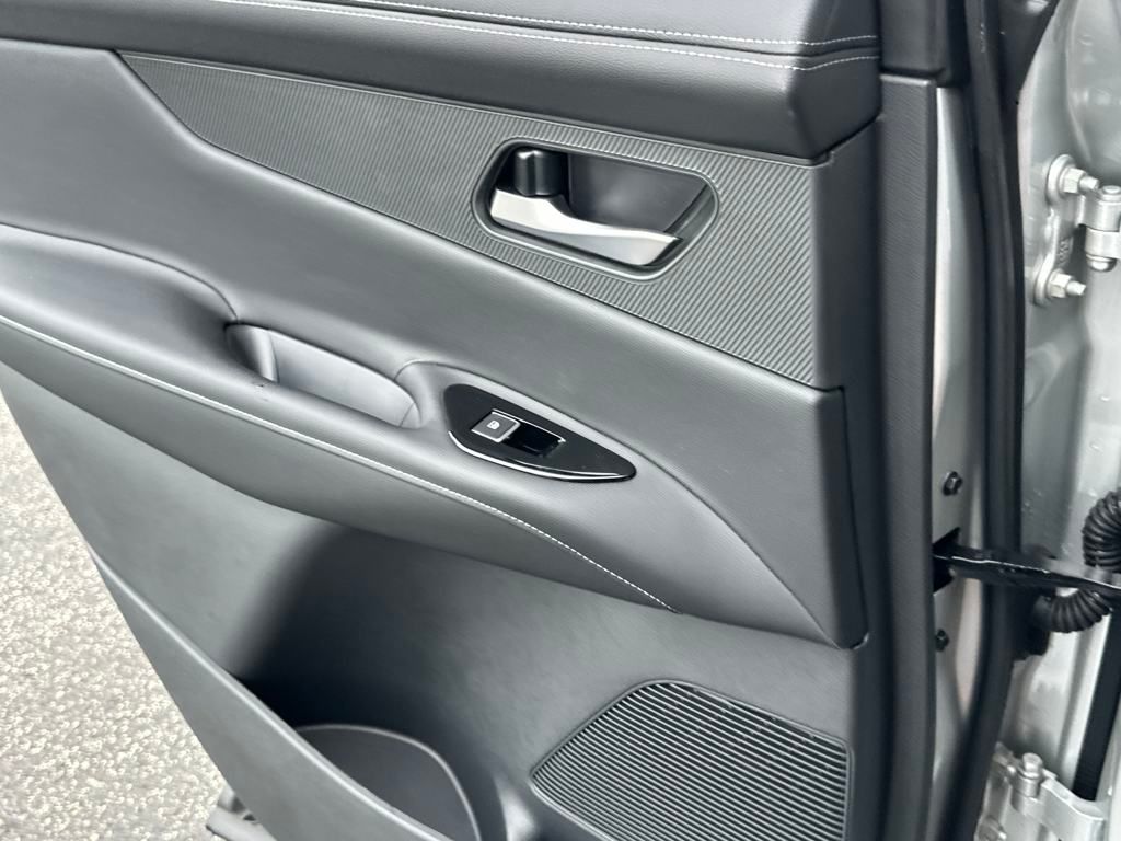 2025 Nissan Murano SL - Photo 16