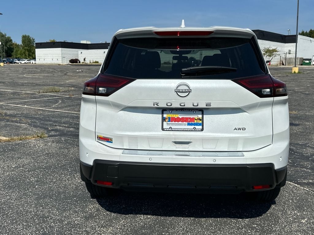 New 2026 Nissan Rogue SV SUV