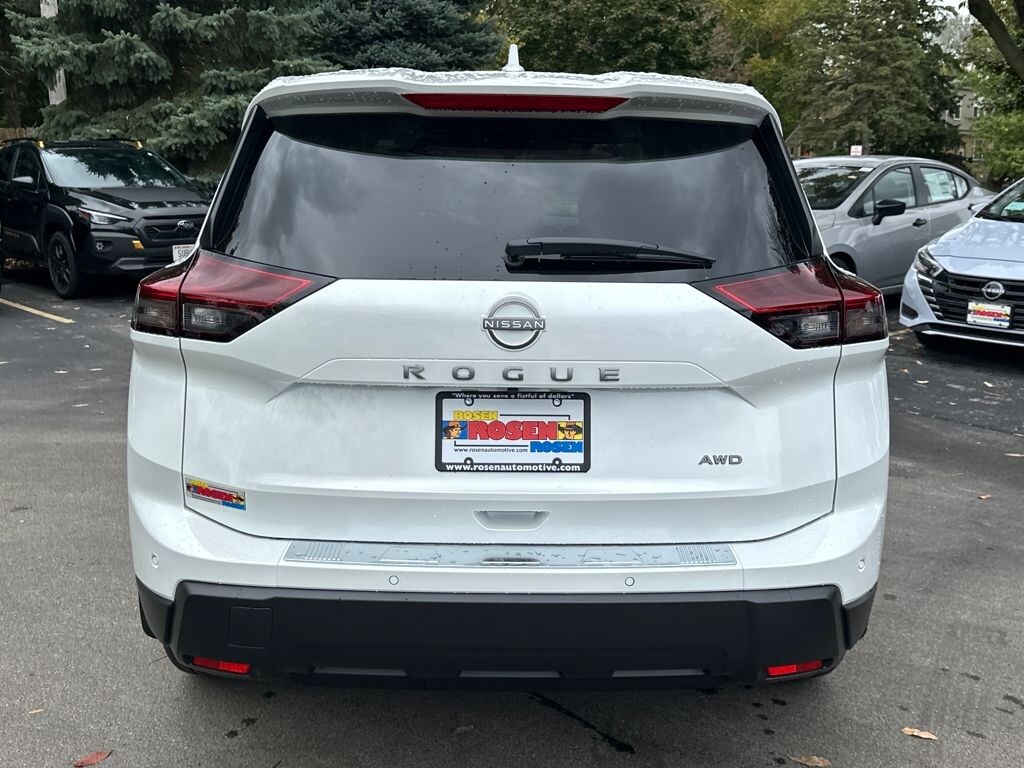 New 2026 Nissan Rogue SV SUV