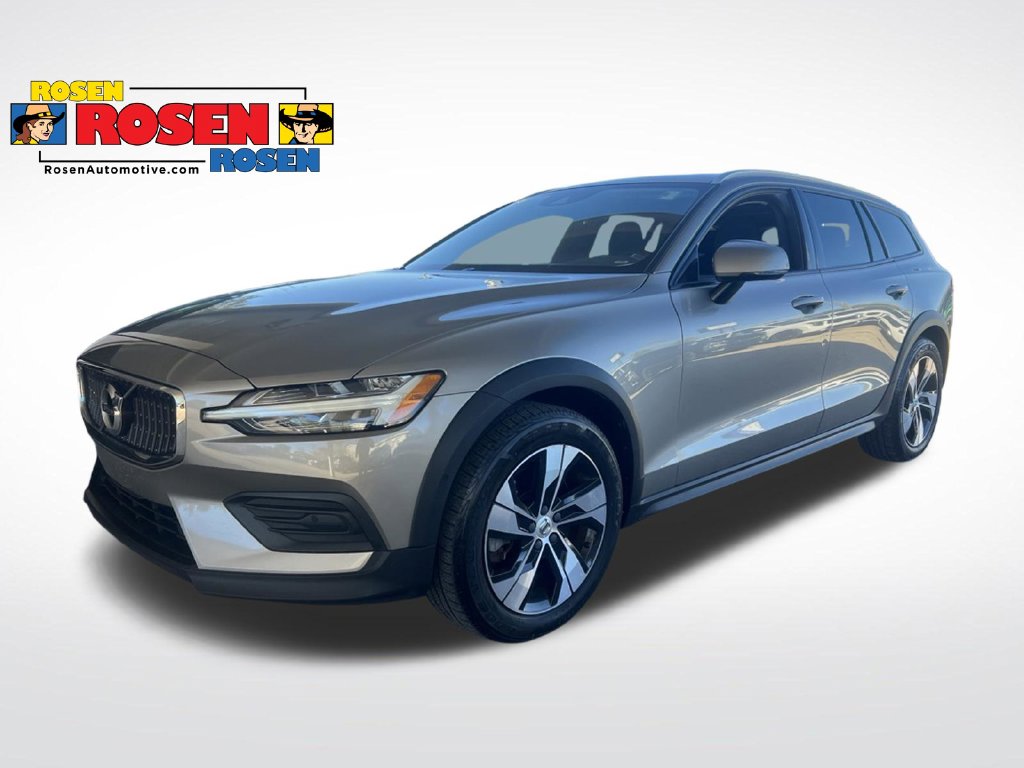 2020 Volvo V60 Cross Country