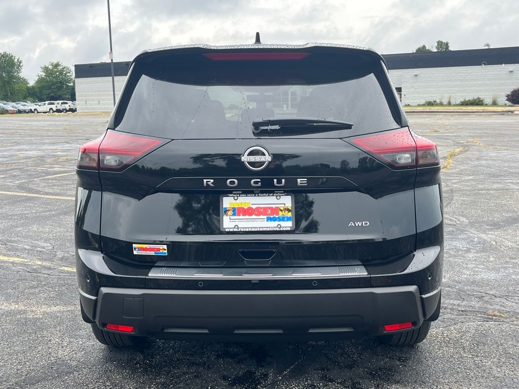 New 2026 Nissan Rogue SV SUV