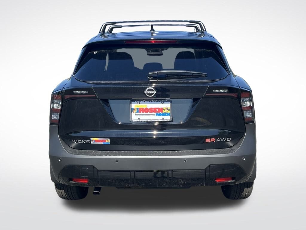 New 2026 Nissan Kicks SR SUV