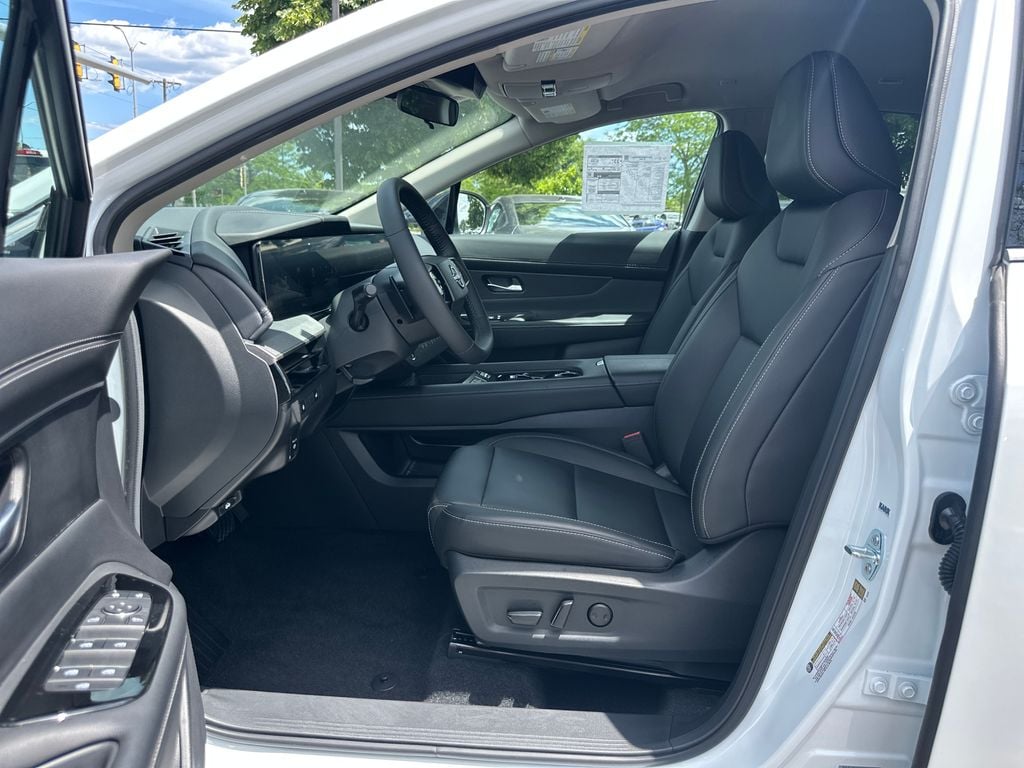 2025 Nissan Murano SV - Photo 9