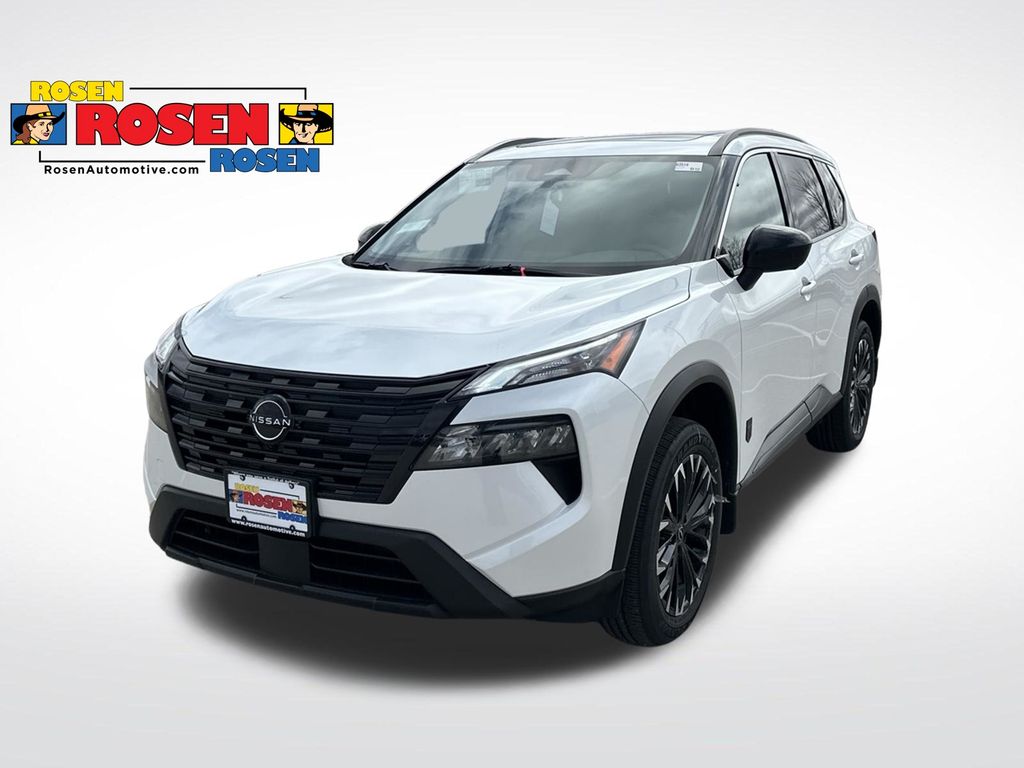 2026 Nissan Rogue Dark Armor AWD's photo