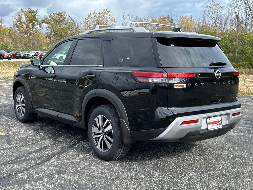 New 2025 Nissan Pathfinder SL SUV
