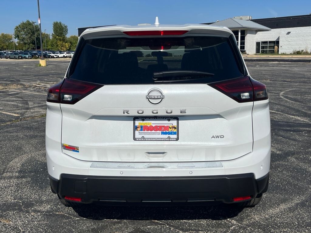 New 2026 Nissan Rogue SV SUV