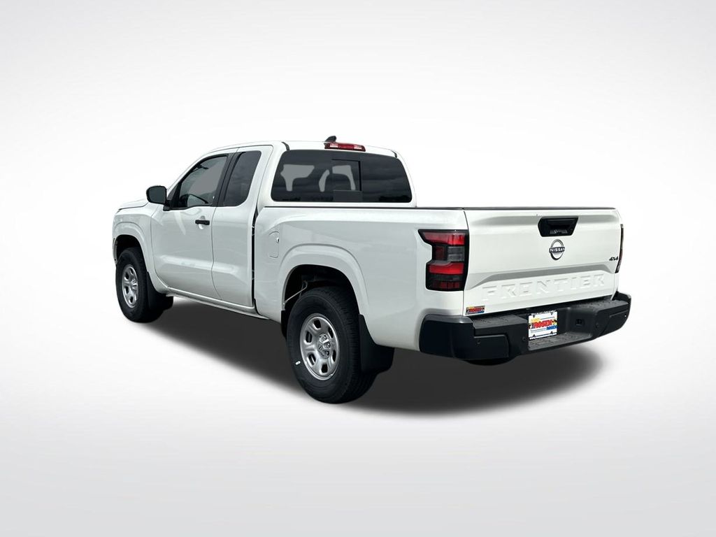 2025 Nissan Frontier S photo 3