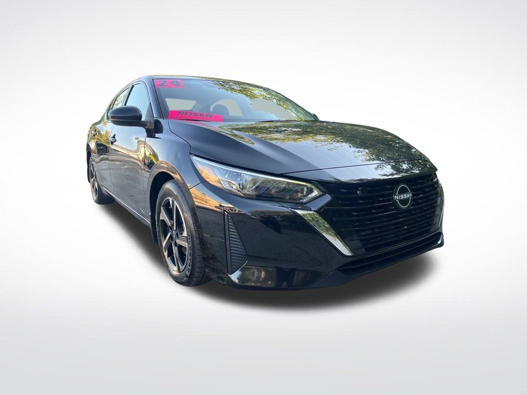 2024 Nissan Sentra SV photo 3
