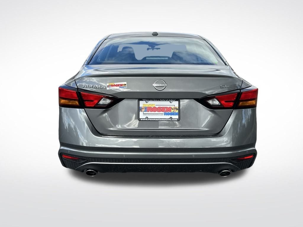 New 2025 Nissan Altima SL Sedan
