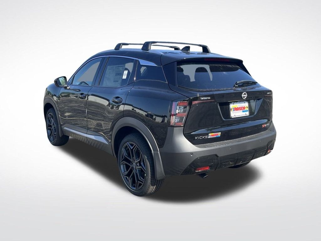 New 2026 Nissan Kicks SR SUV