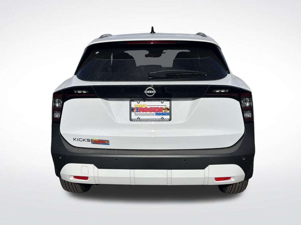 New 2026 Nissan Kicks SV SUV