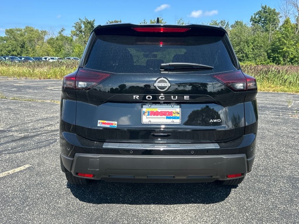New 2026 Nissan Rogue SV SUV