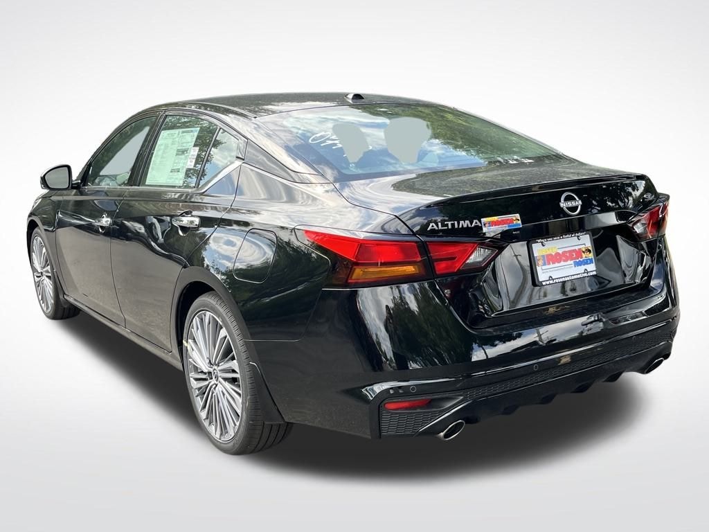 New 2025 Nissan Altima SL Sedan