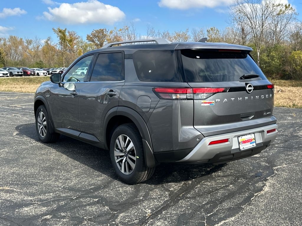 New 2025 Nissan Pathfinder SL SUV