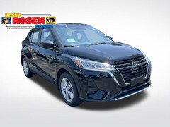 2025 Nissan Kicks Play S SUV