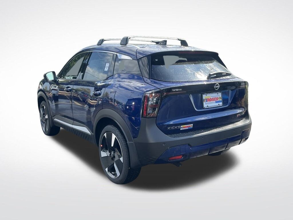 New 2026 Nissan Kicks SR SUV