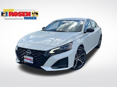 2026 Nissan Altima SR Sedan