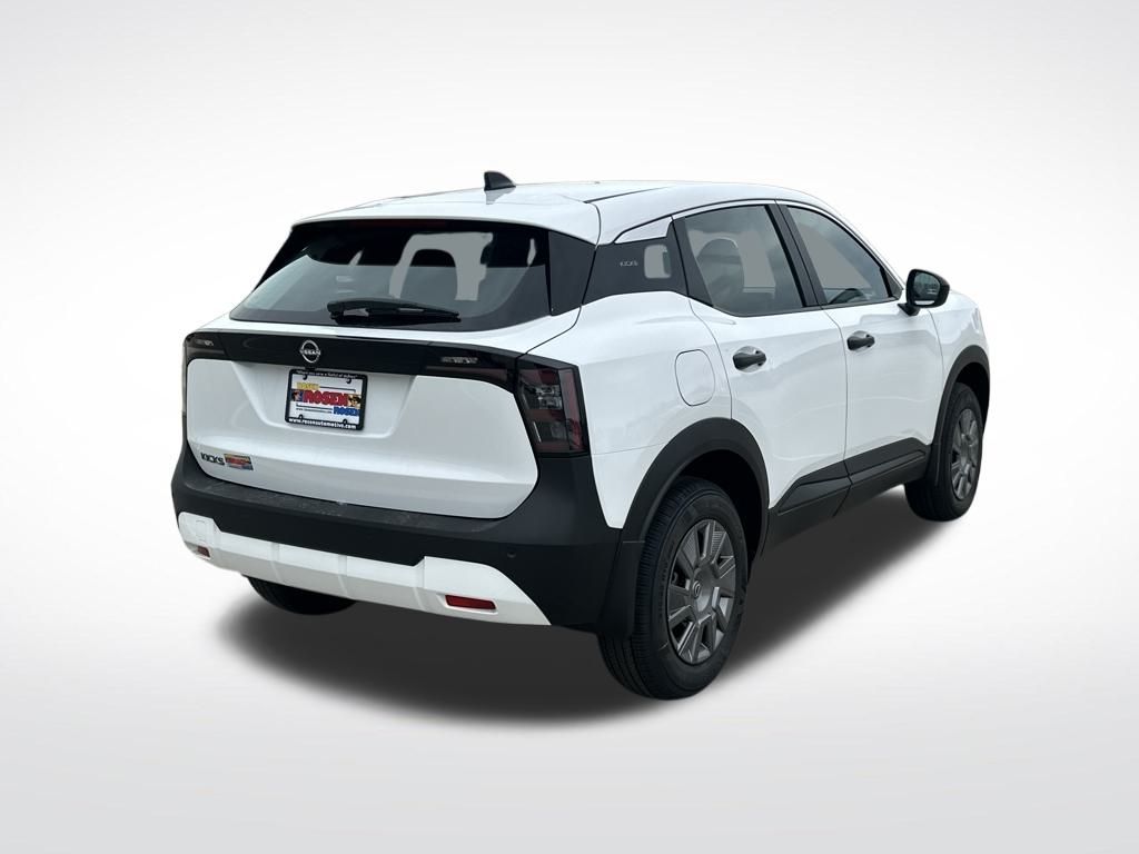 2026 Nissan Kicks S photo 3