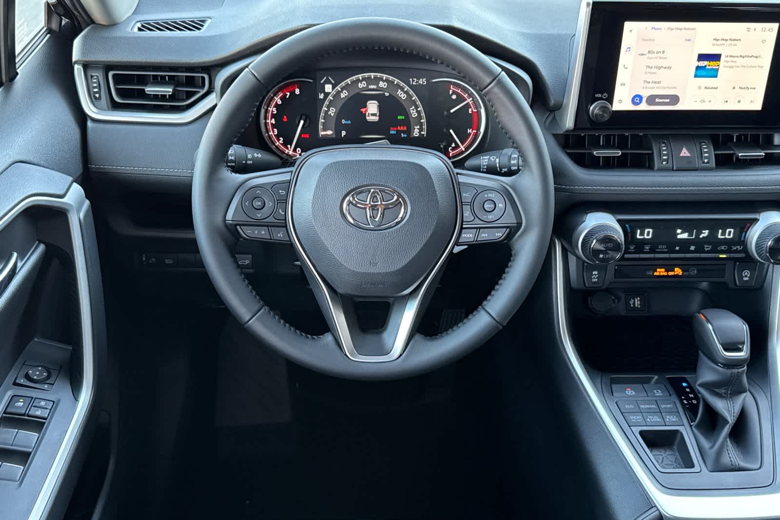 Thumbnail: 2025 Toyota RAV4 - 15