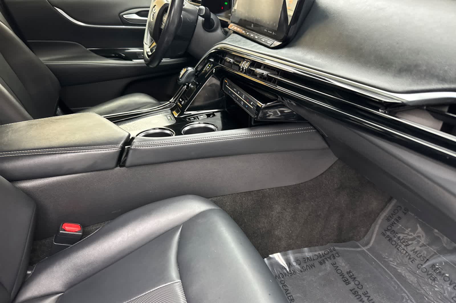 Thumbnail: 2021 Toyota Mirai - 16