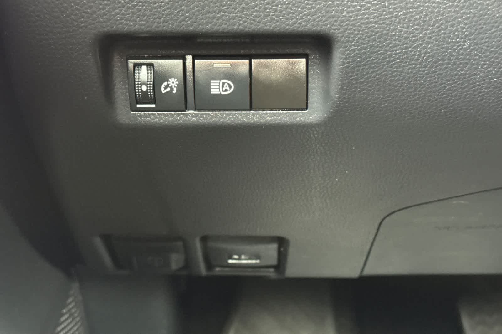 Thumbnail: 2024 Toyota RAV4 - 29