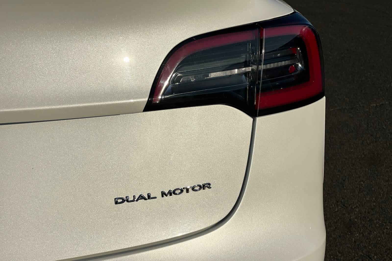 Thumbnail: 2021 Tesla Model 3 - 28