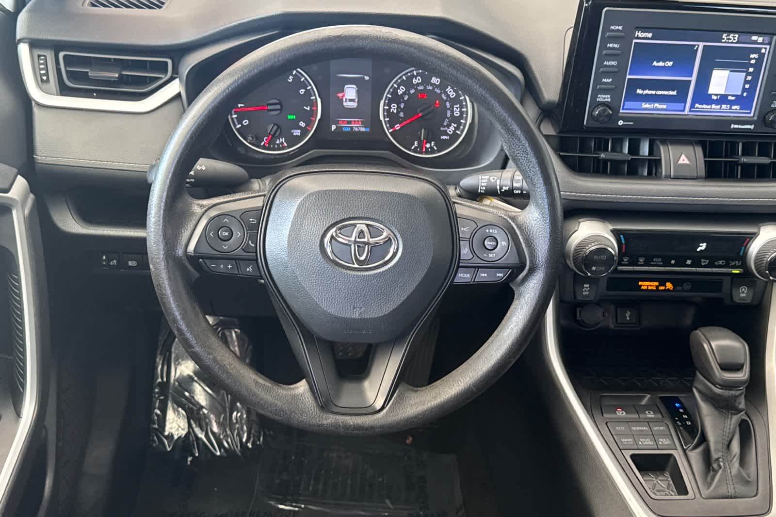 Thumbnail: 2022 Toyota RAV4 - 15