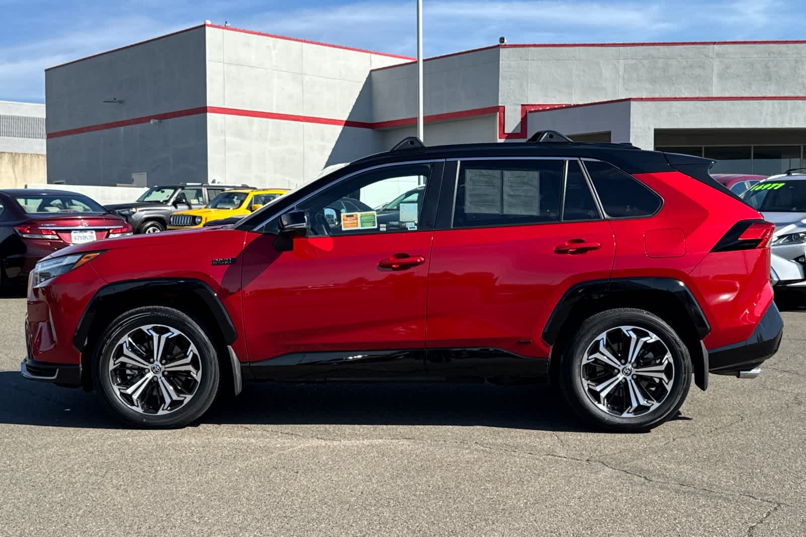 Thumbnail: 2024 Toyota RAV4 - 9