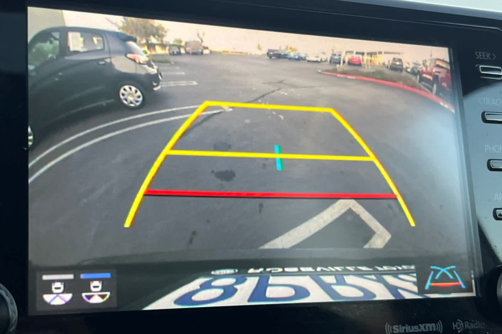 Thumbnail: 2020 Toyota RAV4 - 21